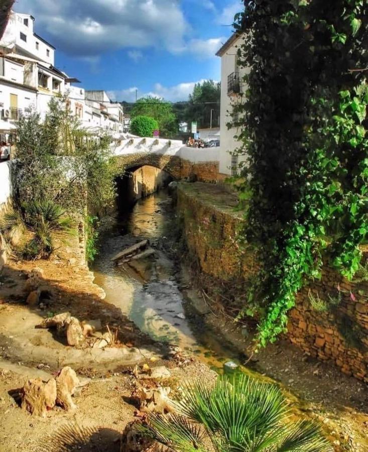 Villa Casa Enrocada Setenil De Las Bodegas Exterior foto