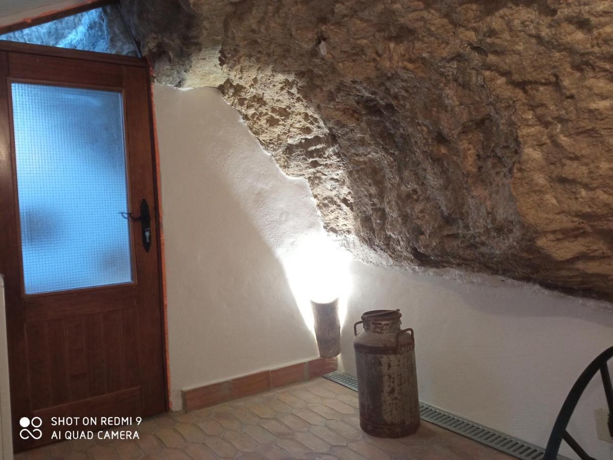 Villa Casa Enrocada Setenil De Las Bodegas Exterior foto